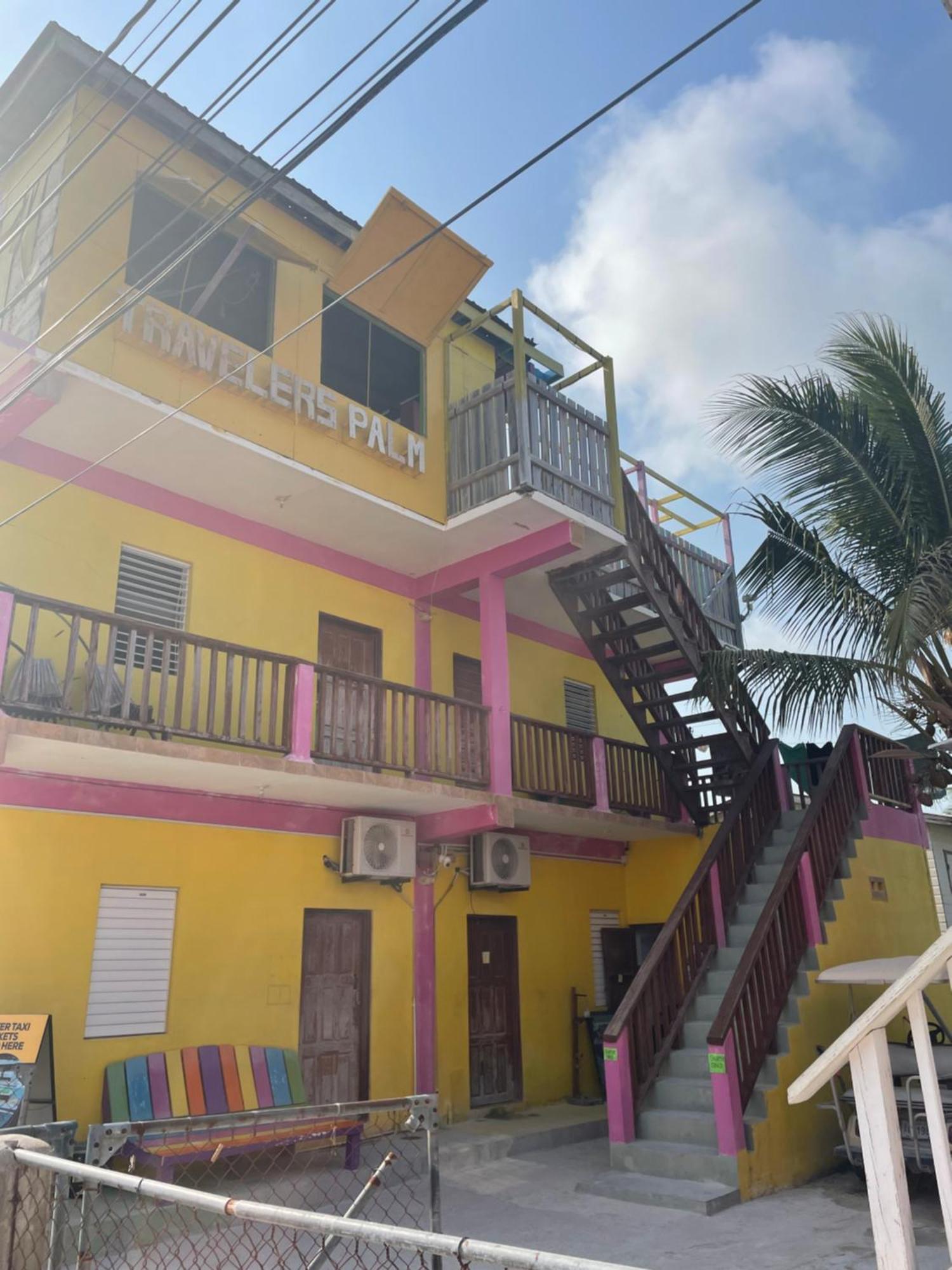 Travellers Palm Backpackers Vandrarhem Caye Caulker Exteriör bild