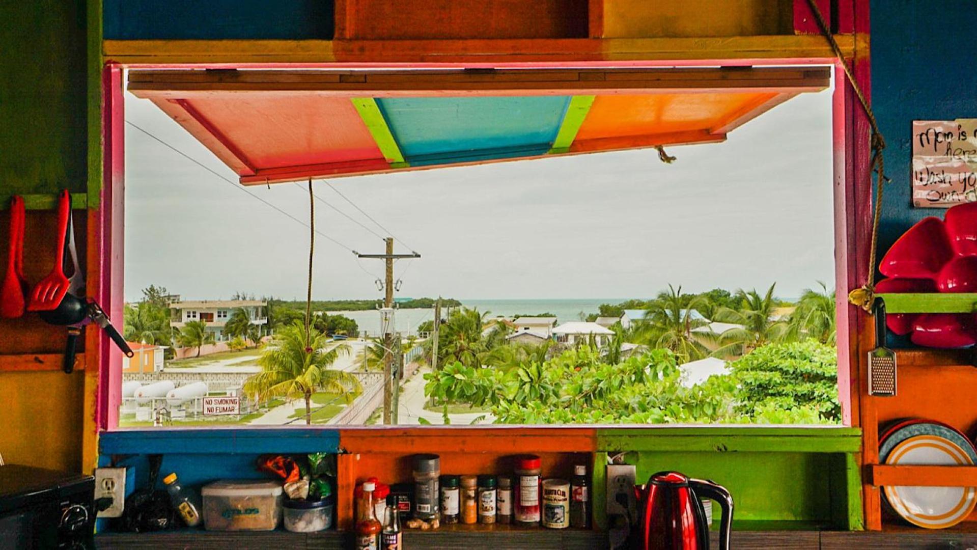 Travellers Palm Backpackers Vandrarhem Caye Caulker Exteriör bild