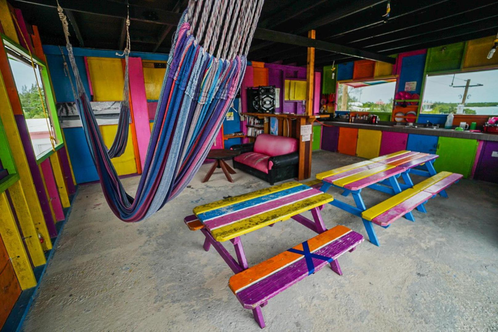 Travellers Palm Backpackers Vandrarhem Caye Caulker Exteriör bild